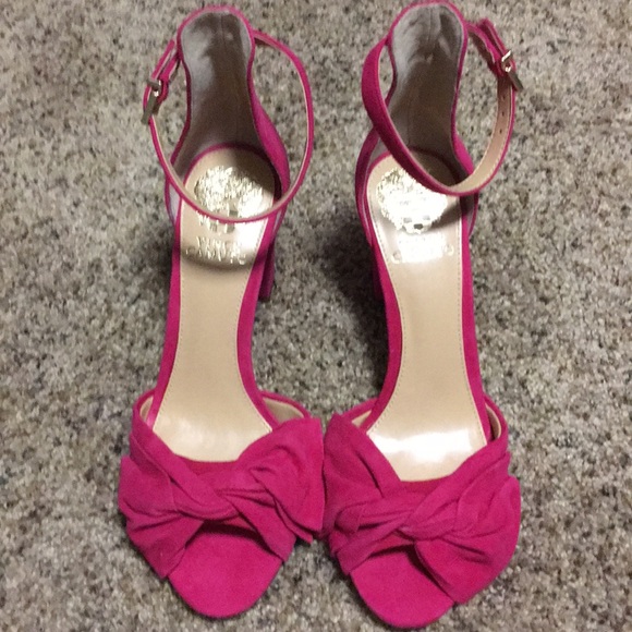 Vince Camuto heels - Picture 1 of 5